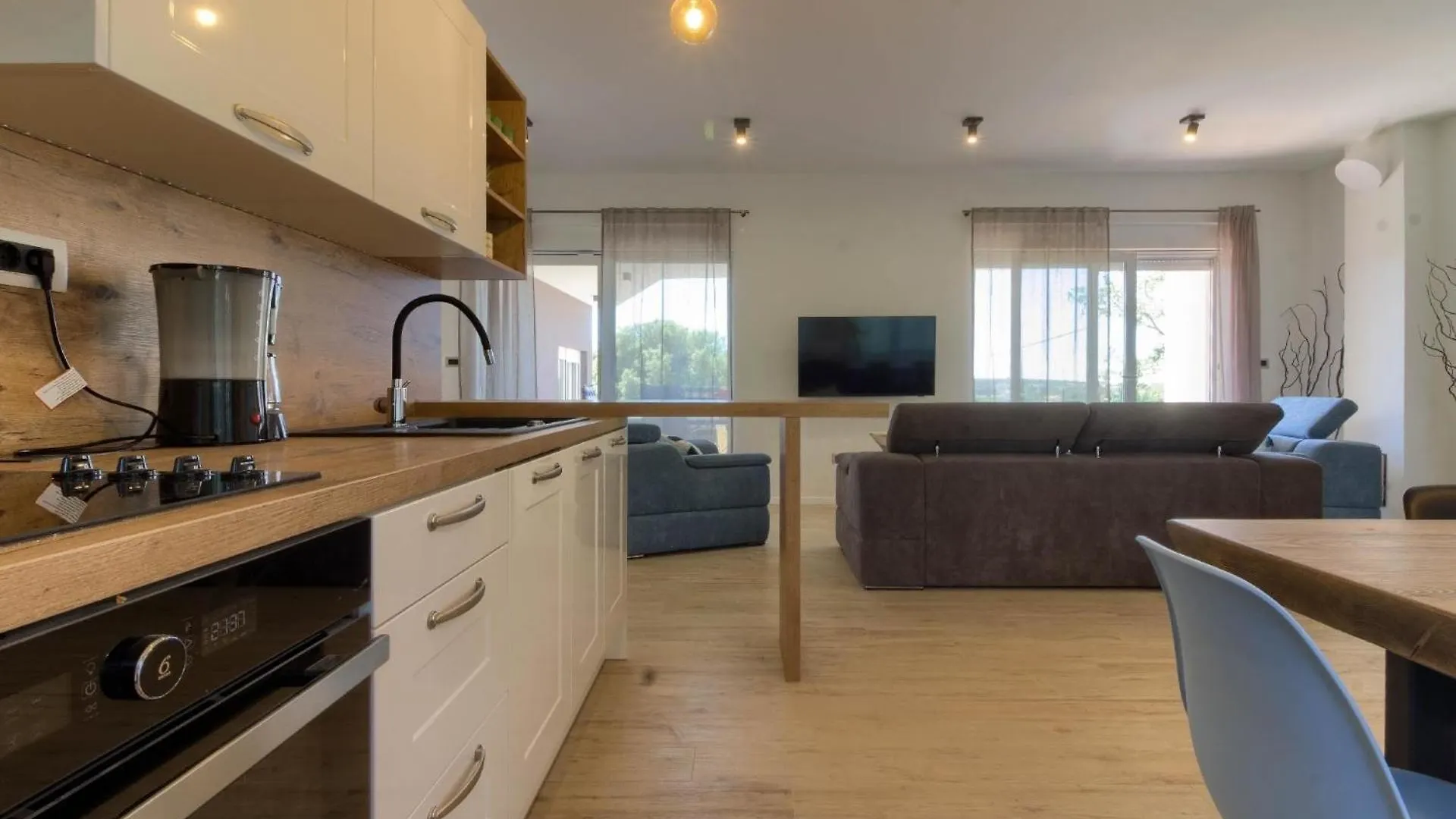 Ferienhaus Mit Privatpool Fuer 8 Personen Ca 130 Qm In Vintijan, Istrien Istrische Riviera Pula